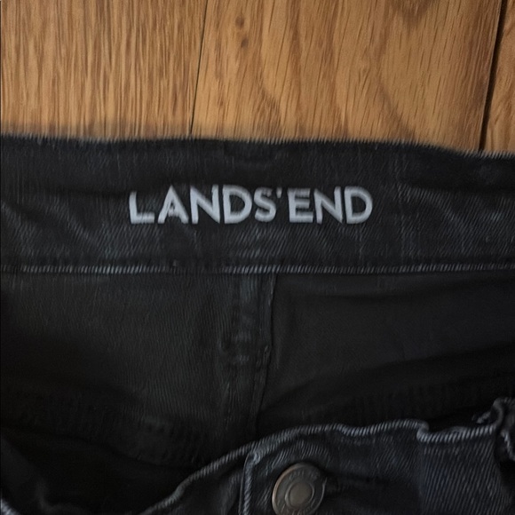 Women’s Lands’ End Black Denim Jeans - Picture 2 of 3